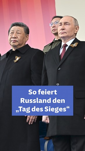 Russland erinnert am 9. Mai mit Staatsgästen und großer Militärparade an den Sieg über Nazi-Deutschland im Zweiten Weltkrieg vor 80 Jahren. Putin rechnet nach Kremlangaben mit mehr als 30 ausländischen Staats- und Regierungschefs. Dazu zählt das chinesische Staatsoberhaupt Xi Jinping. Wie Putin die Parade für seine Propaganda nutzt, lest ihr hier mit SZ Plus: https://www.sueddeutsche.de/projekte/artikel/politik/80-jahrestag-zweiter-weltkrieg-russland-siegesparade-parade-moskau-e679172/?utm_conte