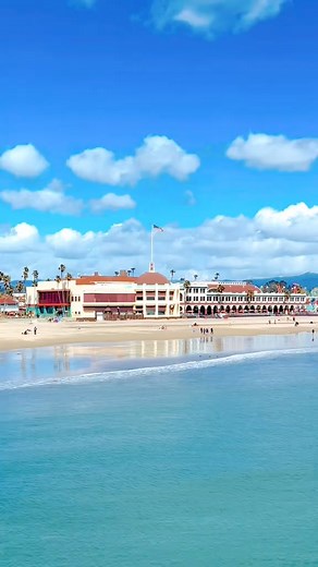 POV: You’re on Spring Break at the Boardwalk 🎢🏖️🍦bit.ly/springbreak-s #BeachBoardwalk #SantaCruz #AmusementPark #SantaCruzBeachBoardwalk #BoardwalkSpringBreak #SpringBreak | Santa Cruz Beach Boardwalk