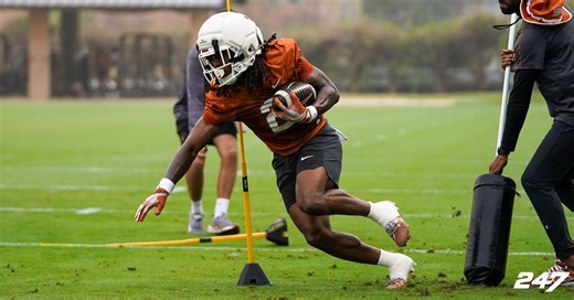 Photos: Texas spring ball practice No. 1