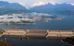 China massive flood update: Three Gorges Dam ‘leaked, moved and distorted but safe’