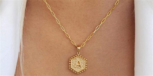 30 Best Gifts for Women in Their 50s, From Budget-Friendly Finds to Luxe Picks