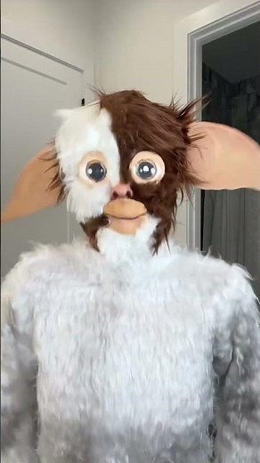 It’s Gremlins season! #cosplay #gizmo #mogwai #gremlins #diycosplay