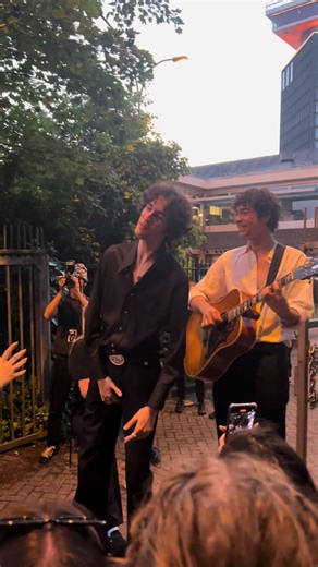 Vip Show mini show meeting this man at 11:30pm my day was insane 🫡#sombr #concert #fyyyyyyyyyyyyyyyy