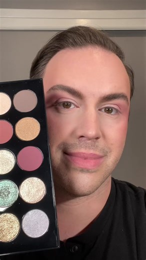 A @Pat McGrath Labs Moonlit Seduction eyeshadow tutorial #patmcgrathlabs #moonlitseductionpalette #eyeshadowtutorial #patmcgratheyeshadow