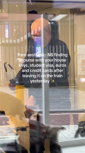 NS Recovers Lost Items from Train: A Positive Twist