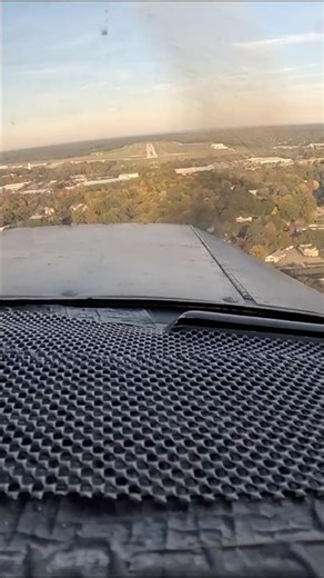 ✈️ CFI Explains Flap Configuration for a Straight-In Landing | Student Pilot Training 🛬 #pilotlife