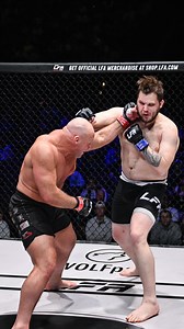 #LFASuperHighlights 🔥 Alvin Hines #LFA200 📲 Share, comment and repost: our matchmaker is tracking the buzz for future opportunities 🎖️ 🇧🇷 Comente, compartilhe e reposte: nosso matchmaker tá de olho para futuras oportunidades 👀🔥 | LFA: Legacy Fighting Alliance