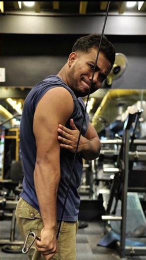 one hand cable triceps extension 🔥🌋#petshub #atitude #motivation