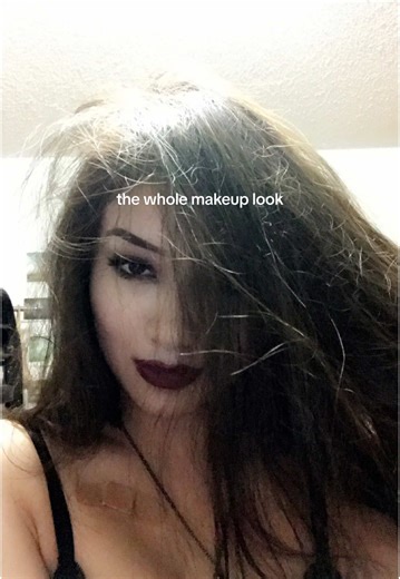 Vampy Makeup Tutorial for 17-Year-Olds