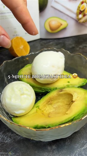 Easy Recipes | Quick Video Cooking on Instagram: "5-Minute Breakfast Idea"