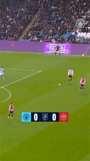 Highlights from our Carabao Cup quarter-final win over Brentford 🙌🩵 | Manchester City