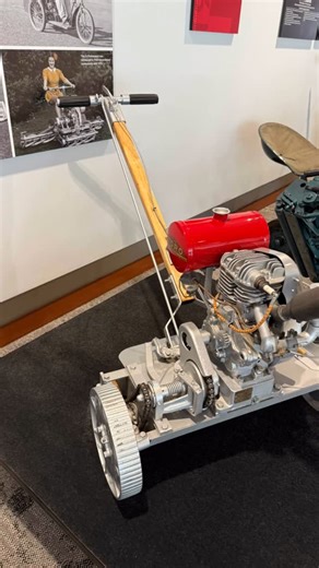 @greenkeeperne__koge_golf_klub on Instagram: "The Toro Company blev grundlagt i 1914. Det betyder, at firmaet i 2024 fejrede sit 110-års jubilæum. Firmaet startede som The Toro Motor Company og byggede motorer til traktorer. Deres første produkt under eget navn. #toro #golf #greenkeeper #køgegolfklub #golfcourses #green #spilmed #turftoday #greenkeeping #superintendent"