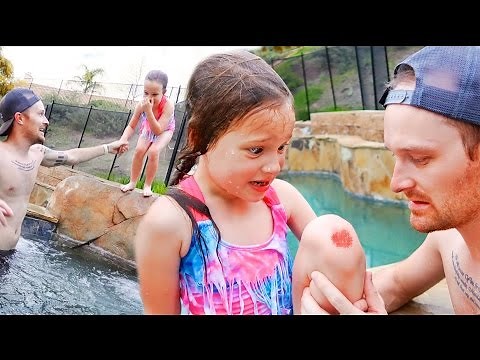 BACKYARD WATERPARK POOL JUMP!