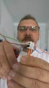 Mein Netzwerkaufbau mit Metz Connect #dein_elektriker #elektriker #elektro #elektrik #Handwerker #handwerk #viral #strom #foryoupage #fürdich #kabel #liebezumhandwerk #fürdichpage #leitung #Baustelle #Bau #arbeitmachtspaß #Netzwerk | Der Elektriker