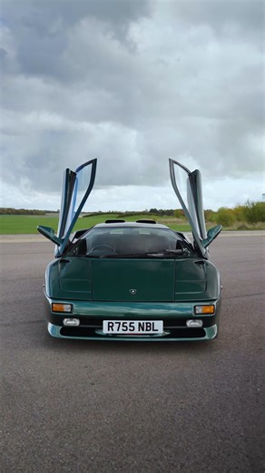 17K views · 440 reactions | The wildest colour for one of the wildest cars. Olympus Green over Nero with matching green piping. Subtle in detail, impossible to miss in sunlight. Beneath that paint sits a 5.7-litre V12 sending 503 horsepower to the rear wheels, free of traction control or restraint. Register to bid at the link in bio. #RMLondon #RMSothebys #Lamborghini #DiabloSV #V12 | RM Sotheby's | Facebook