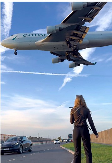 Discovering Cathay Pacific's Boeing 747 Experience