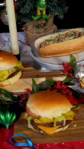 The holidays are so close you can almost smell the s’mores! 🍪✨ Join us at Sesame Place Philadelphia for A Very Furry Christmas, where you’ll find the yummiest seasonal eats around — from sweet treats to savory bites that’ll make you feel all “winterful.” ❄️🎄 | Sesame Place