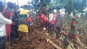 Uganda landslide death toll rises to 17