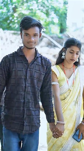 वीडियो के लिए "Tu Mo Love Story" शामिल हैं। विशिष्ट वीडियो में, जैसे कि 'Love Story |