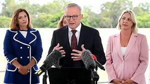 Albanese hate speech laws in crisis as Greens join Coalition blockade