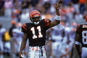 What Happened To Akili Smith? (Complete Story)