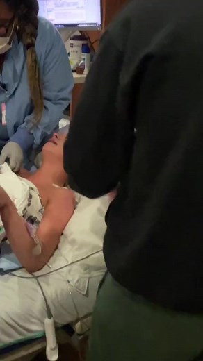 Reminiscing when i gave birth to my perfect little girl, the look i gave Elias wnen i knew i did it gets me everytime🥺😭 #birth #laboranddelivery #deliveryroom #babybirth #fyp #havingababy #labor #healtheybaby #emotionaldelivery | Labor Delivery