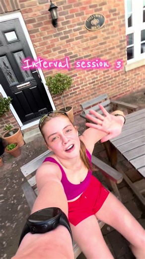 Interval session 3 🌸#running #vlog #uni #5k #girl @Garmin Connects @lululemon