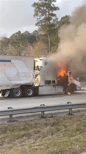 This is why I make it a point to ask God to watch over me, my family, and my fellow drivers every day before I leave home, because life is full of uncertainties. Prayers for the driver🙏 | Michael D Scott