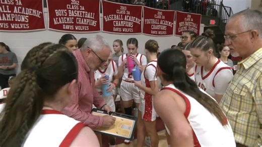 WATCH: It's tournament time across the Texoma plains, and the Davis Lady Wolves hoped to show out in front of the home crowd... Davis puts on a masterclass performance with a 63-40 win over Velma-Alma! Davis Wolves Athletics Davis Wolves Sports Adam Ogburn KTEN | Brigg Bates TV