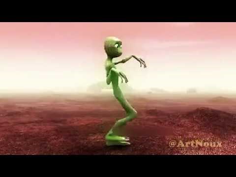 Un drole d'Alien vert qui danse