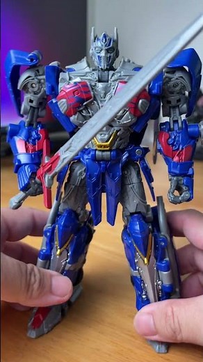 Transformers AOE Optimus Prime Studio Series Hand-on ASMR