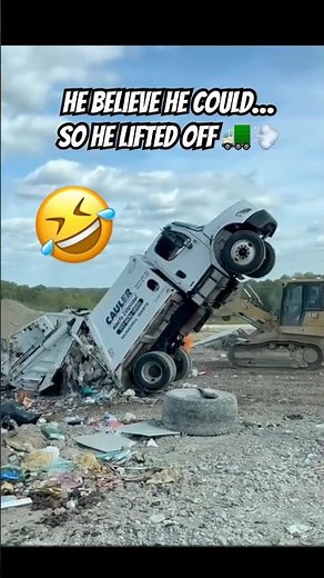 🚛 Mini Garbage Truck Fails: When It Can't Handle the Load! 🤣 #garbagetruck #trash