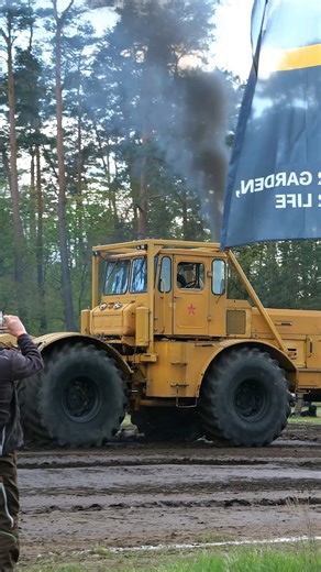 263K views · 5.8K reactions | Kirovets K-700 One of the most beautiful tractors. In this video you will see two tractor runs at Traktor Treffen Perleberg 2024 #kirovets #k700 #K701 #tractor #pulling #fullpull | Mad Moose Media | Facebook