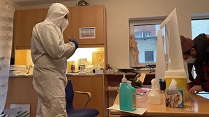 Schnell, selbst, einfach und zuverlässig zu Hause einen Corona-Test machen - aktuell ist das noch nicht möglich. Doch das Gesundheitsministerium präzisiert nun die Pläne für Heimtests. | Cellesche Zeitung