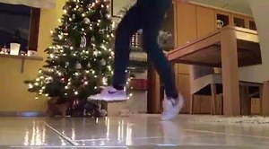 Merry Christmas Ravers!💥 Check her steps out👌🇱🇺 | DNB Ravers