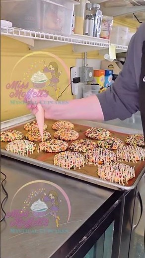 🍪 White Chocolate Drizzle Meets Confetti Cookie Magic! ✨
