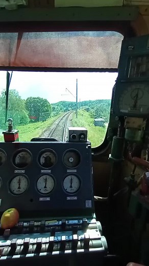 Train Control Cabin Tour: Vintage Dashboard Insights