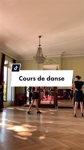 Cours de danse au conservatoire de Paris