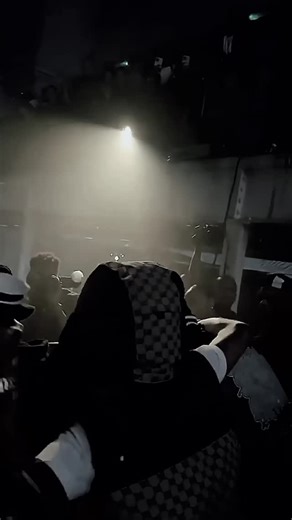 40K views · 6.7K reactions | Track 2 - Abangani 礪 "South Gidi” out now!  | Wizkidayoreigns | Facebook