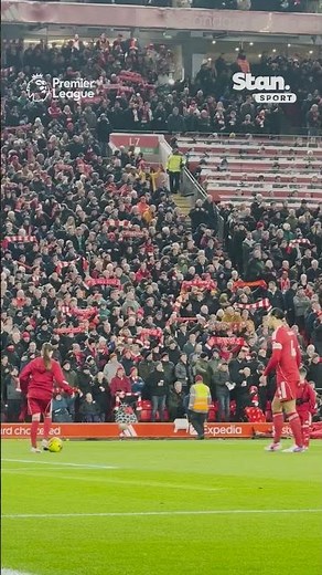 Virgil van Dijk warmed up with the mascots on the Anfield pitch 🤩 #PremierLeague #Liverpool