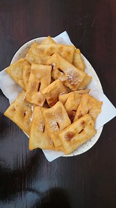 465K views · 59K reactions | TORTA FRITA ▪︎ 500 gr. Harina 0000 o 000 ▪︎ 275 ml. Agua tibia tirando a caliente ▪︎ 1 cda. Colmada de grasa vacuna a temperatura ambiente ▪︎ 15 gr. Sal gruesa o sal fina ▪︎ 1 cdita. Azúcar | Edgardo Rios Cocinero | Facebook