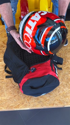 ¡CUIDADO con las ESTAFAS! Ya sabes, ten mucho cuidado 😎😁 #AccesoriosDucati #SomosViaggio | Ducati Santa Cruz