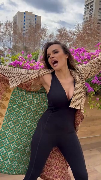 Melody (@soyyomelody) - Bailaremos con fuerza en el escenario del Benidorm Fest