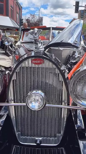 Ever seen a classic Bugatti? Check this out. #bugatti #tate #classic #classiccar #oldbugatti #haveyoueverseen #checkthisout #cars #carsoftiktok #oneofakind #rare #unique
