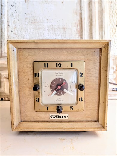 Vintage Telechron Alarm Clock Radio, 1950s Blonde Wood, MCM Decor - Etsy Canada