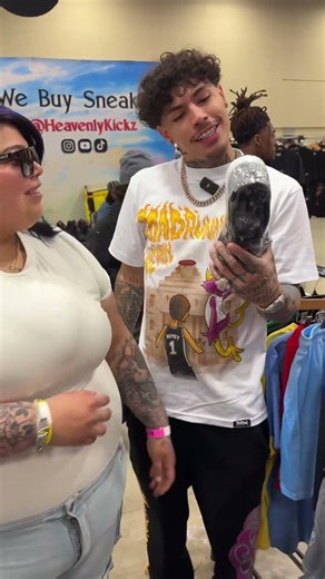 Foemob gifting Swarovski crystal Jordan 1 low for her birthday 💎