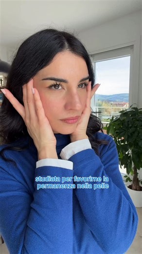 Farmacista specializzata in rimedi naturali on Instagram: "#ADV @larocheposay È uno degli attivi più conosciuti e trasversali che esistano: ✔ adatto a tutti i tipi di pelle ✔ anche alle pelli sensibili ✔ ad ogni età ✔ in ogni stagione È L’ ACIDO IALURONICO 💦 Lavora su una funzione fondamentale della pelle: 👉 rimpolpare, idratare, sostenere la barriera cutanea. Nel Siero Hyalu B5 di La Roche-Posay, l’acido ialuronico non è uno solo: 💧4 pesi molecolari diversi, che agiscono a più livelli nella 