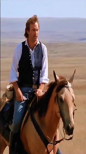 KEVIN COSTNER AND A WOLF #danceswithwolves #oldmovies #kevincostner
