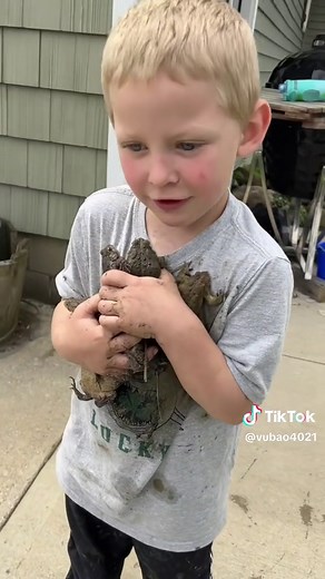 Farm kids just built different 😂#farmkids #countrykids #farmlife #raisingkids #funnykids