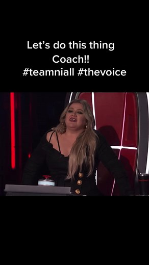 Laura Littleton on Team Niall - The Voice